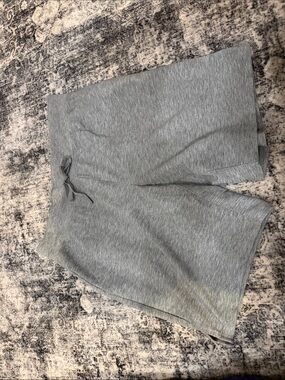 Athletic Works Light Gray Women's Athletic Shorts